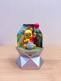 Winnie the Pooh Honey Pot & Balloon Display Figure – Loose - pre-owned collectible