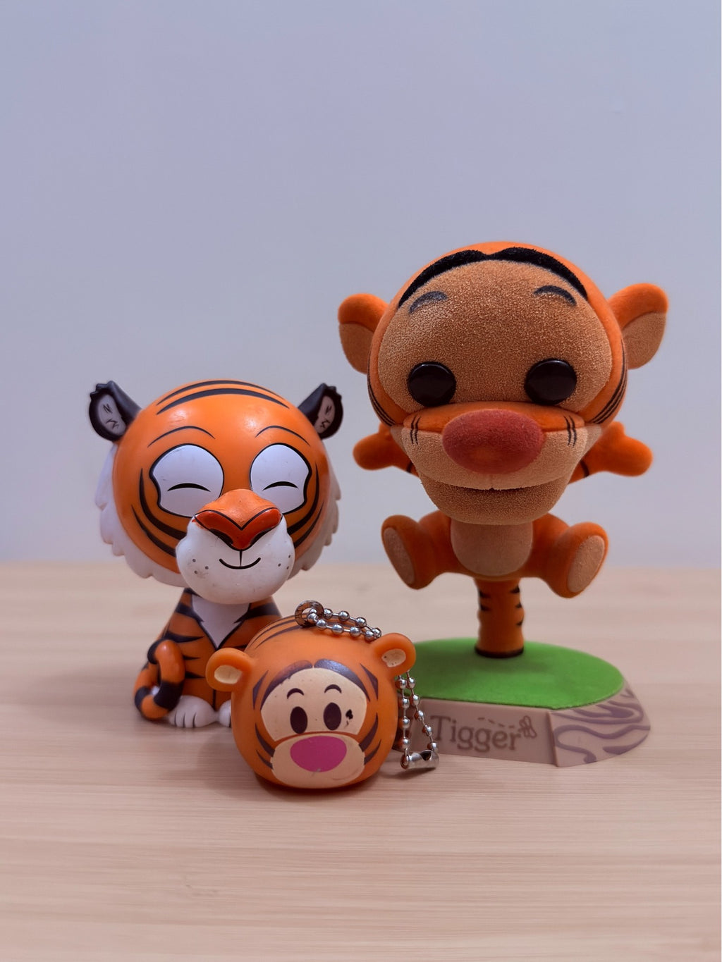 Disney Tigger Assorted Loose Figure & Keychain Lot – 3 Pieces - pre-owned collectible