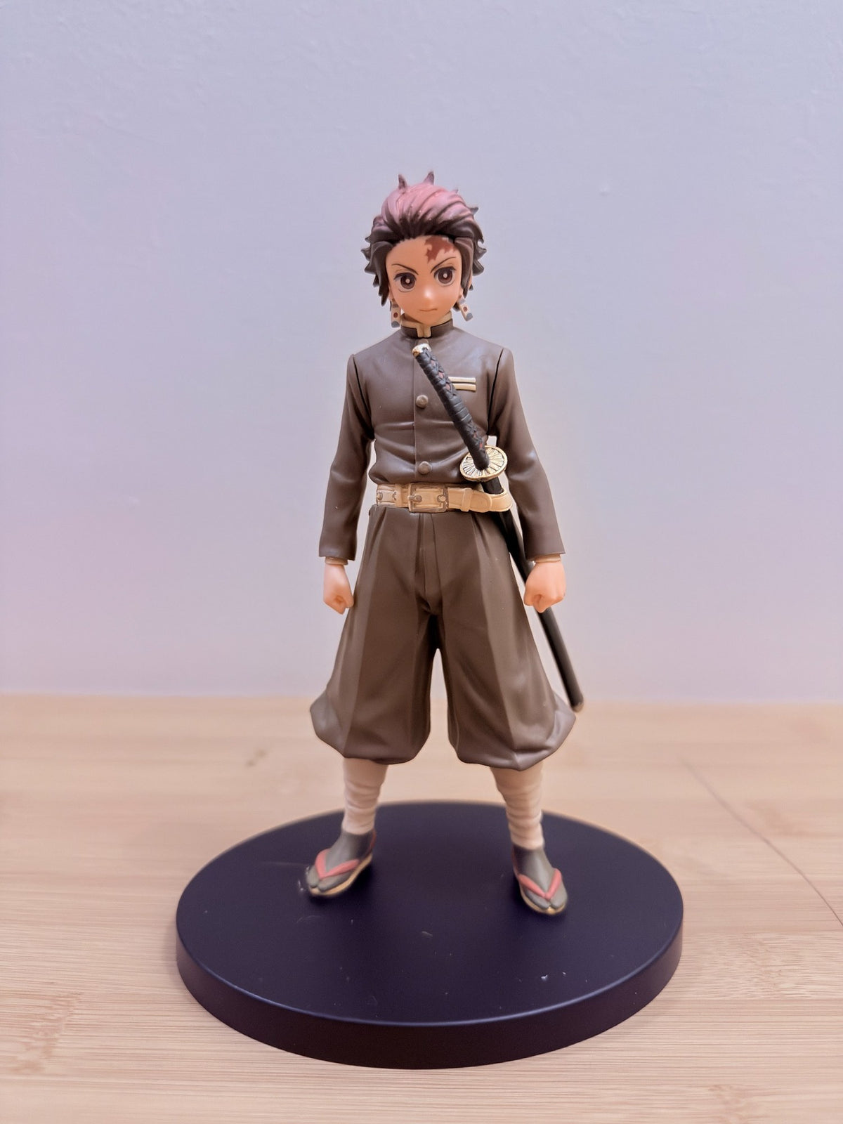 Demon Slayer Tanjiro Kamado Vol. 19 Sepia Color – Banpresto - pre-owned collectible