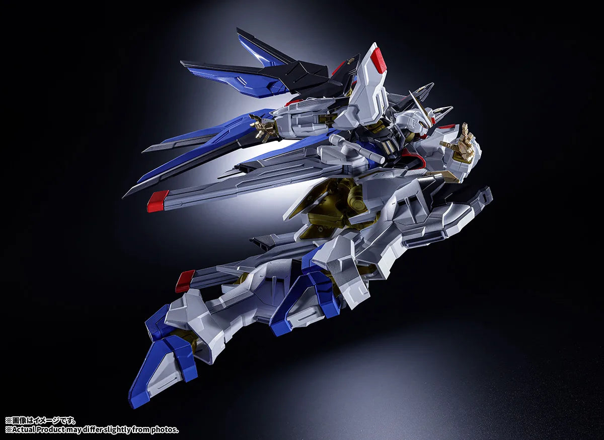 ABSOLUTE ACT STRIKE FREEDOM GUNDAM — Bandai Spirits